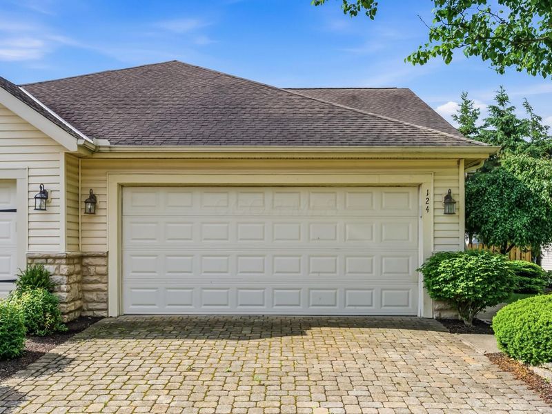 124 Braddington Court, Delaware, OH 43015 Photo 4
