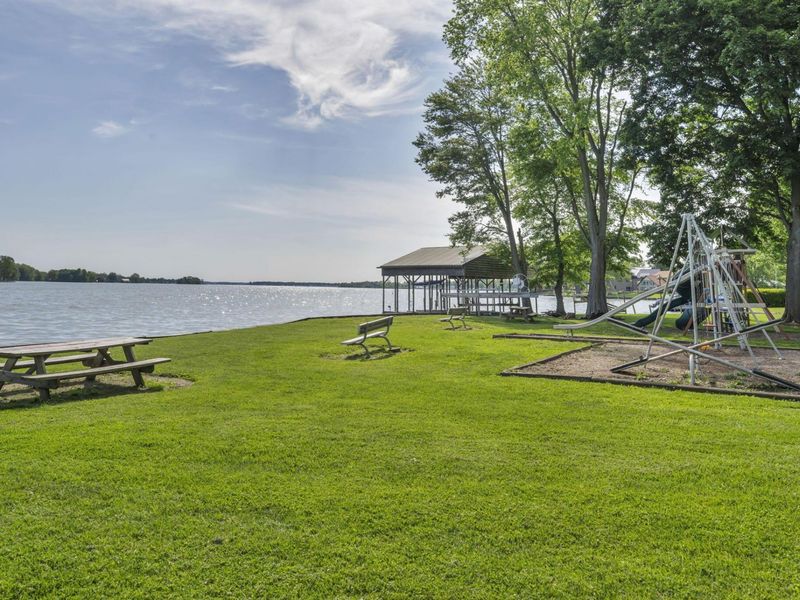 580 Lakeshore Drive W, Hebron, OH 43025 Photo 92