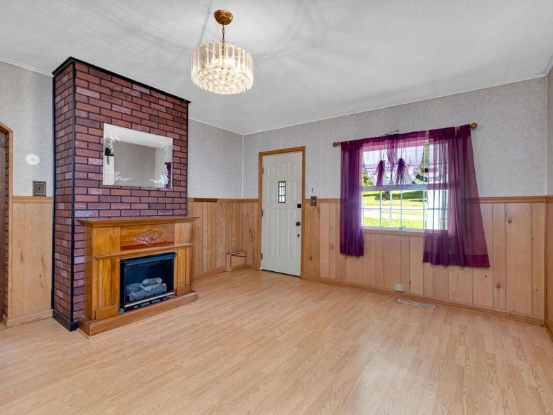 365 Ballard Avenue , Newark, OH 43055 Photo 8