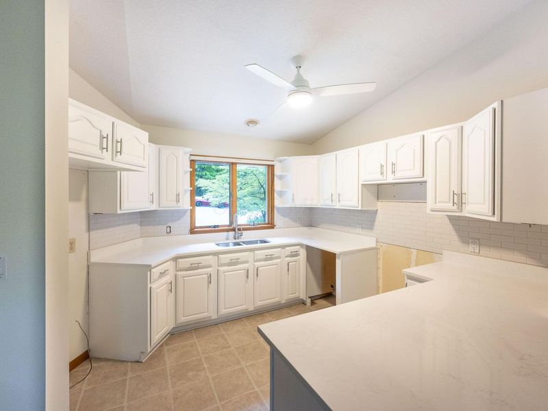 1188 Howell Court , Newark, OH 43055 Photo 3