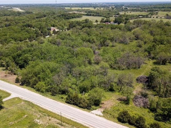 35900 Plum Creek Road, Osawatomie, KS 66064