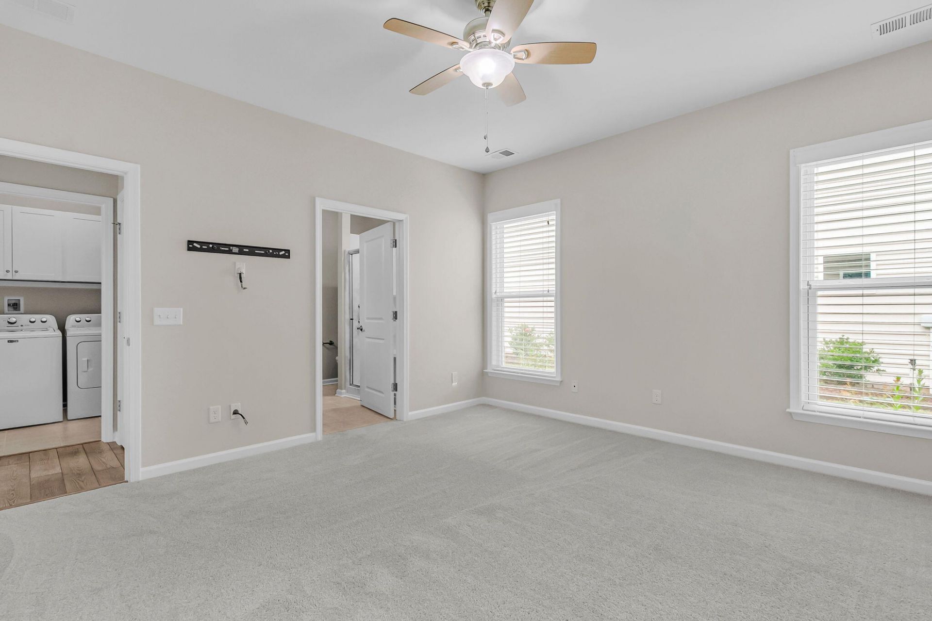628 Battery Edge Drive Photo 23