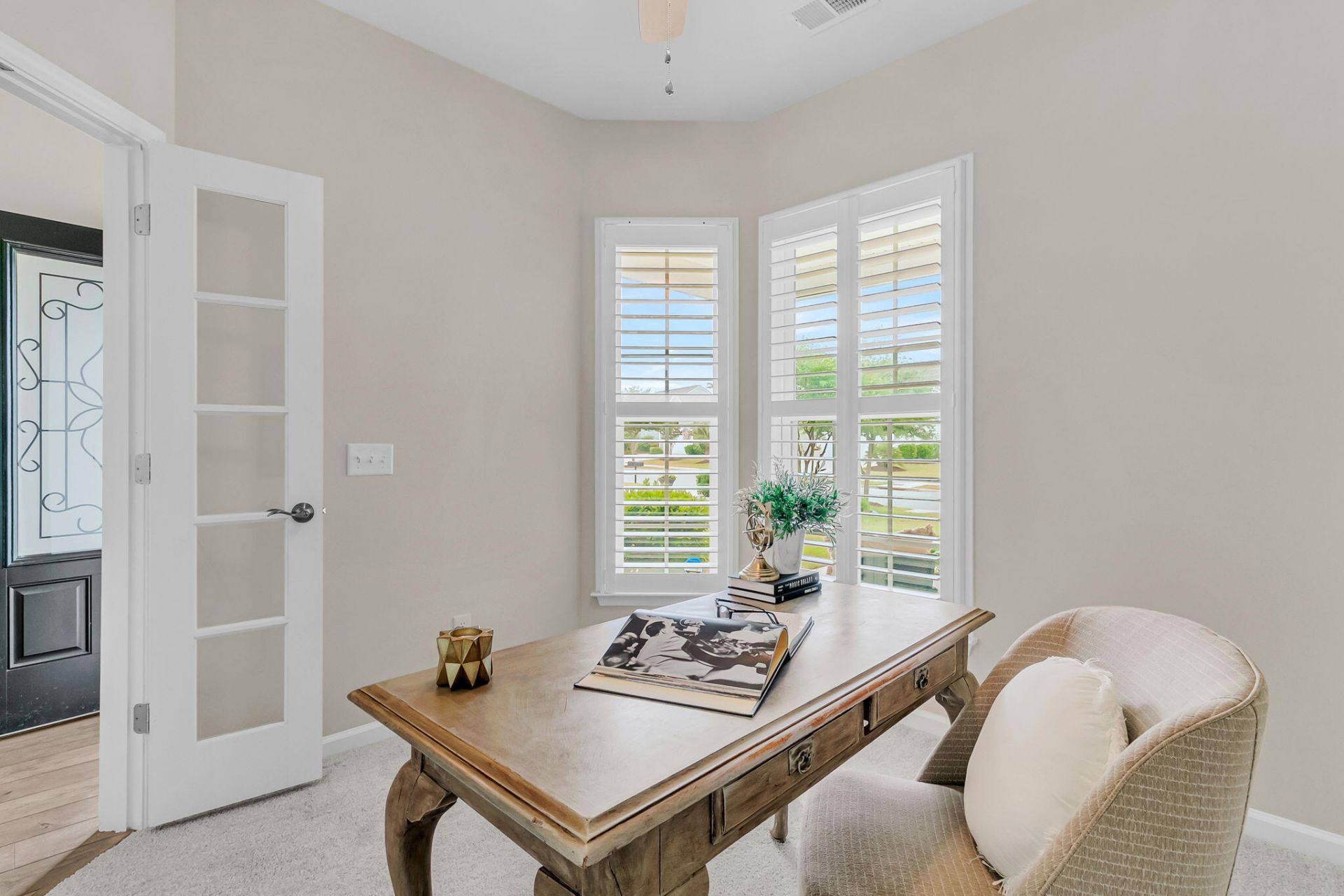 628 Battery Edge Drive Photo 6