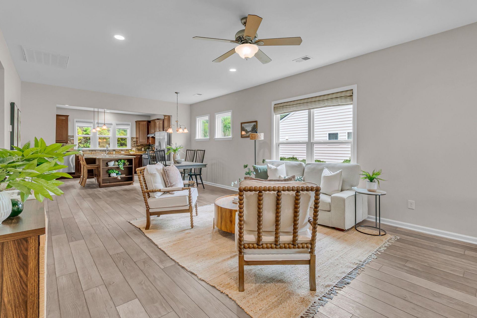 628 Battery Edge Drive Photo 9