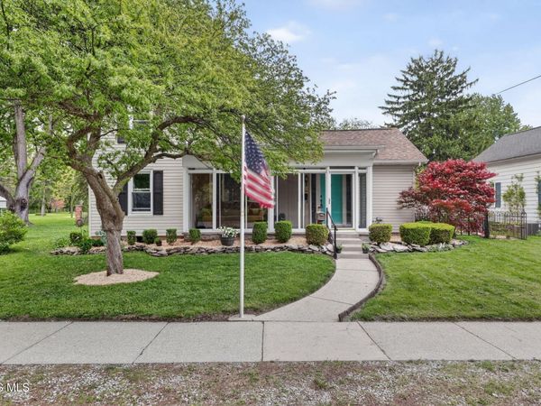 110 West Street , Swanton, OH 43558