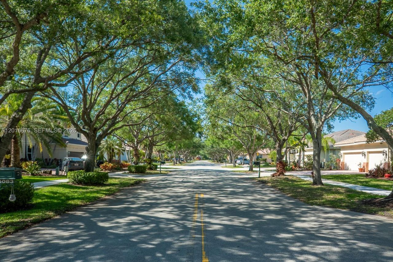 5063 Sweetwater Ter, Cooper City, FL 33330 Photo