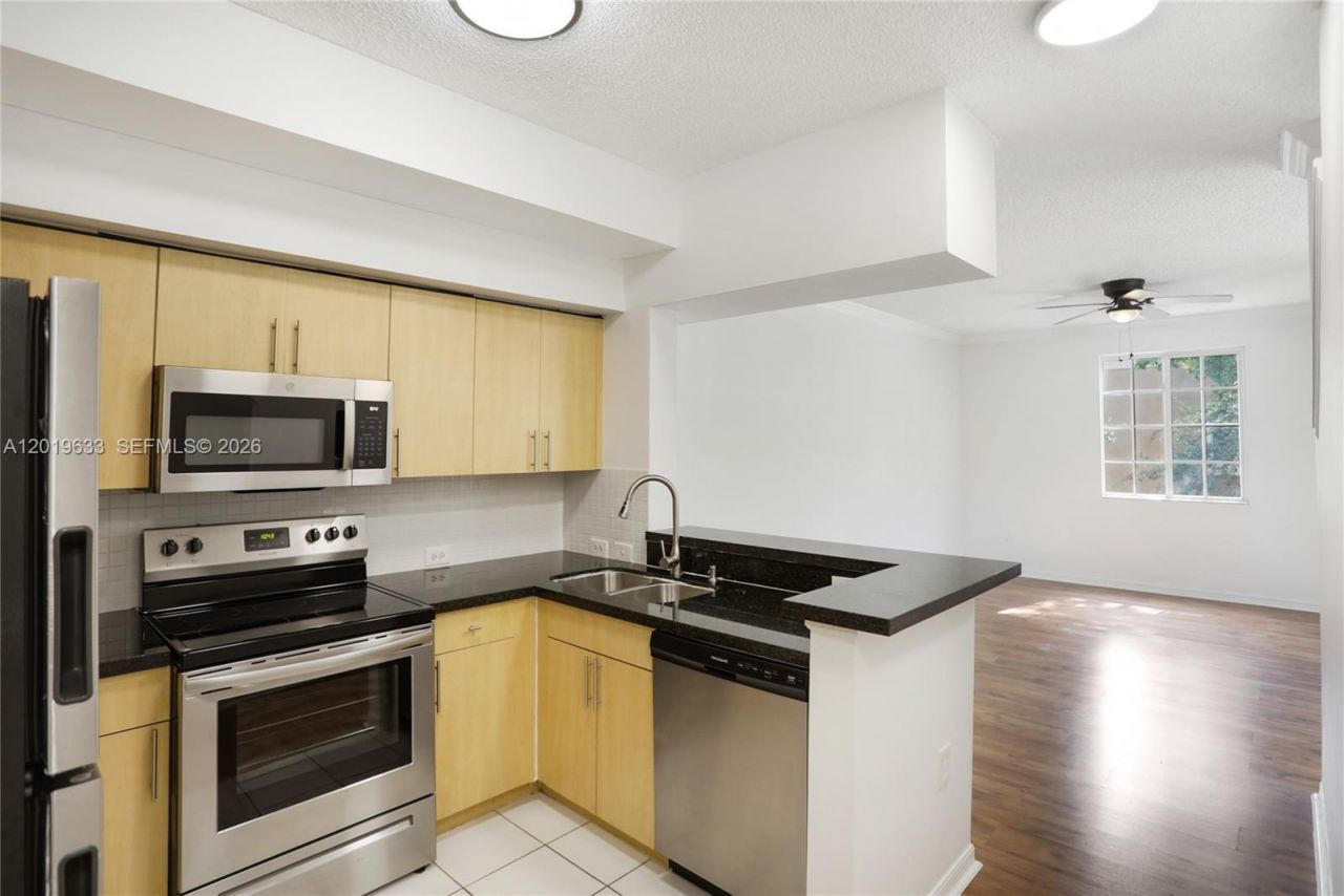 2941 NE 185th St , Unit 1305, Aventura, FL 33180 Photo