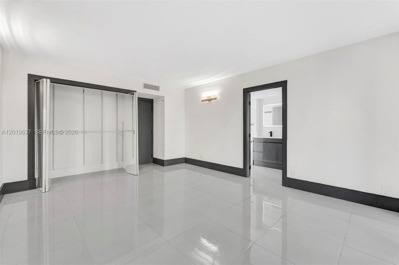 20441 NE 30th Ave, Unit 106-9, Aventura, FL 33180 Photo