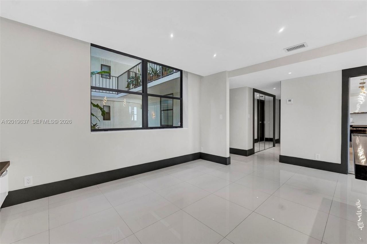20441 NE 30th Ave, Unit 106-9, Aventura, FL 33180 Photo