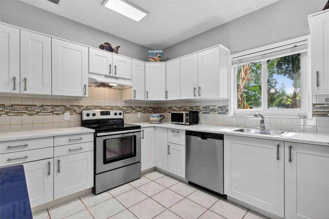 8 Ocean View Blvd , Key Largo, FL 33037 Photo