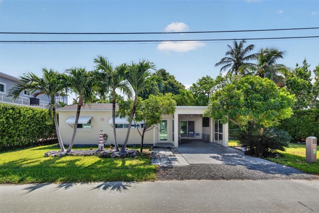 8 Ocean View Blvd, Key Largo, FL 33037 Photo