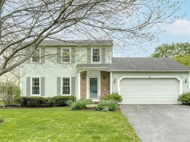 37 Pennicott Circle, Penfield, NY 14526