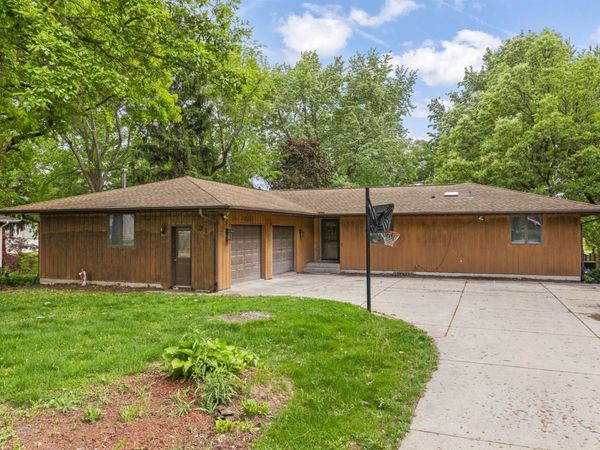 314 W Fayette Street , Sandwich, IL 60548
