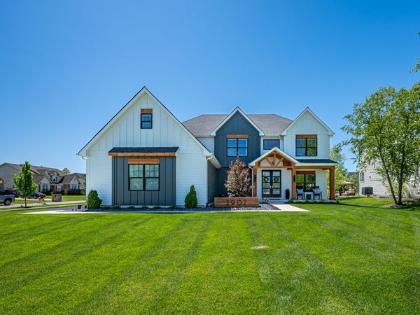 2902 Hampton Avenue , North Aurora, IL 60542