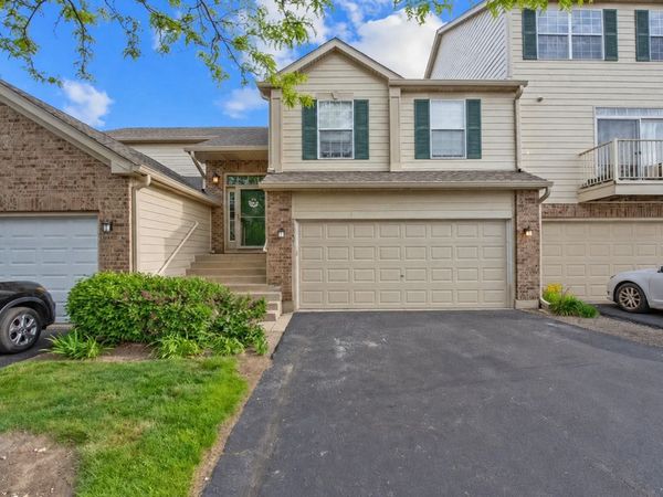 5303 Cobblers Crossing, McHenry, IL 60050
