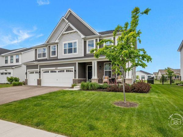 115 Piper Glen Avenue , Oswego, IL 60543