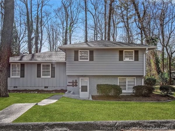 1401 Briarcliff Drive, Unit B, Fayetteville, NC 28305