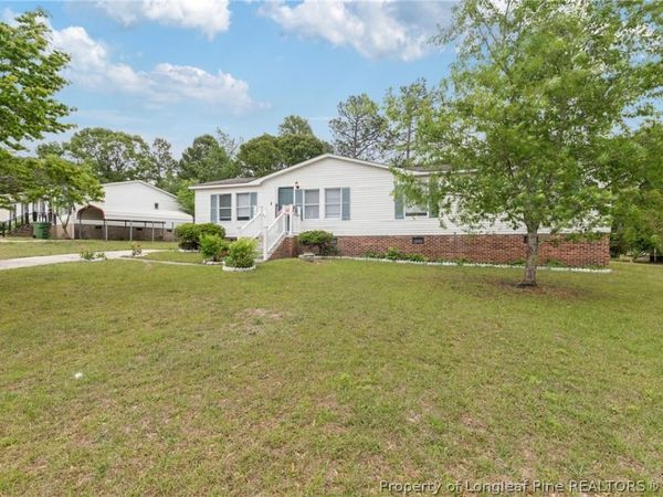 109 Londontown Drive, Spring Lake, NC 28390