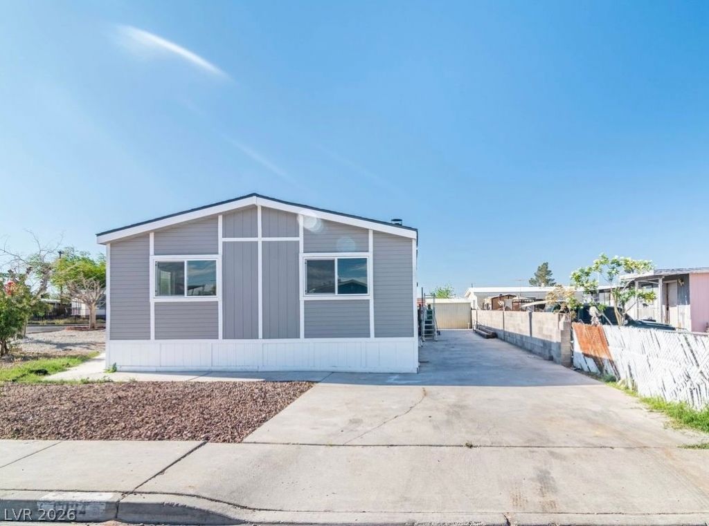 6094 Carlsbad Avenue, Las Vegas, NV 89156 Main Photo