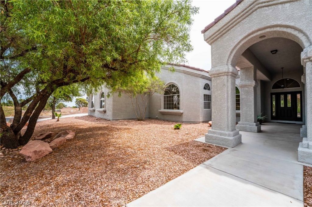 6315 N Grand Canyon Drive, Las Vegas, NV 89149 Main Photo
