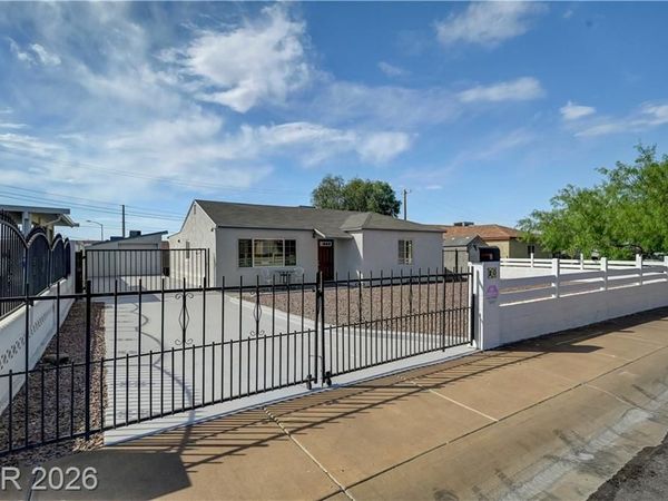 20 Laswell Street, Henderson, NV 89015