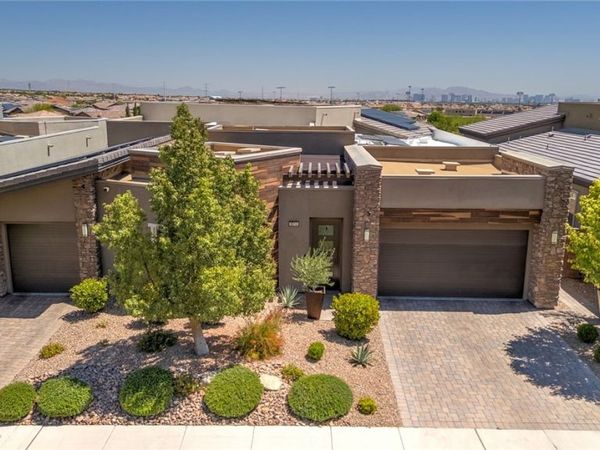 6014 Willow Ridge Court , Las Vegas, NV 89135