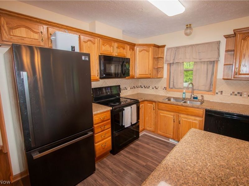 1457 S Marblewood Drive, Marblehead, OH 43440 Photo 8