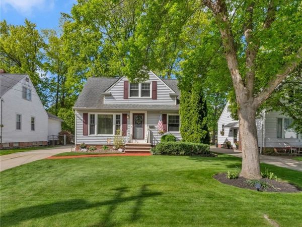 746 N Elmwood Avenue , Wickliffe, OH 44092