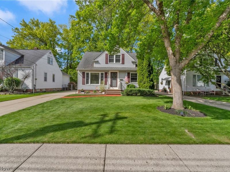 746 N Elmwood Avenue, Wickliffe, OH 44092 Photo 3