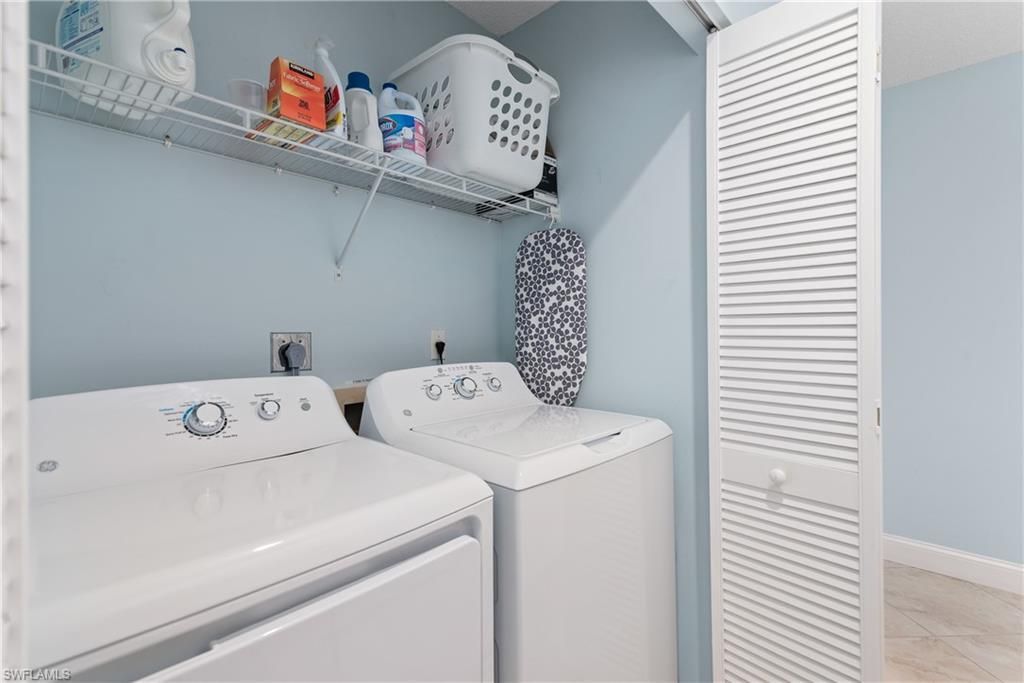 511 Club Side Dr , Unit 1-511, Naples, FL 34110 Photo