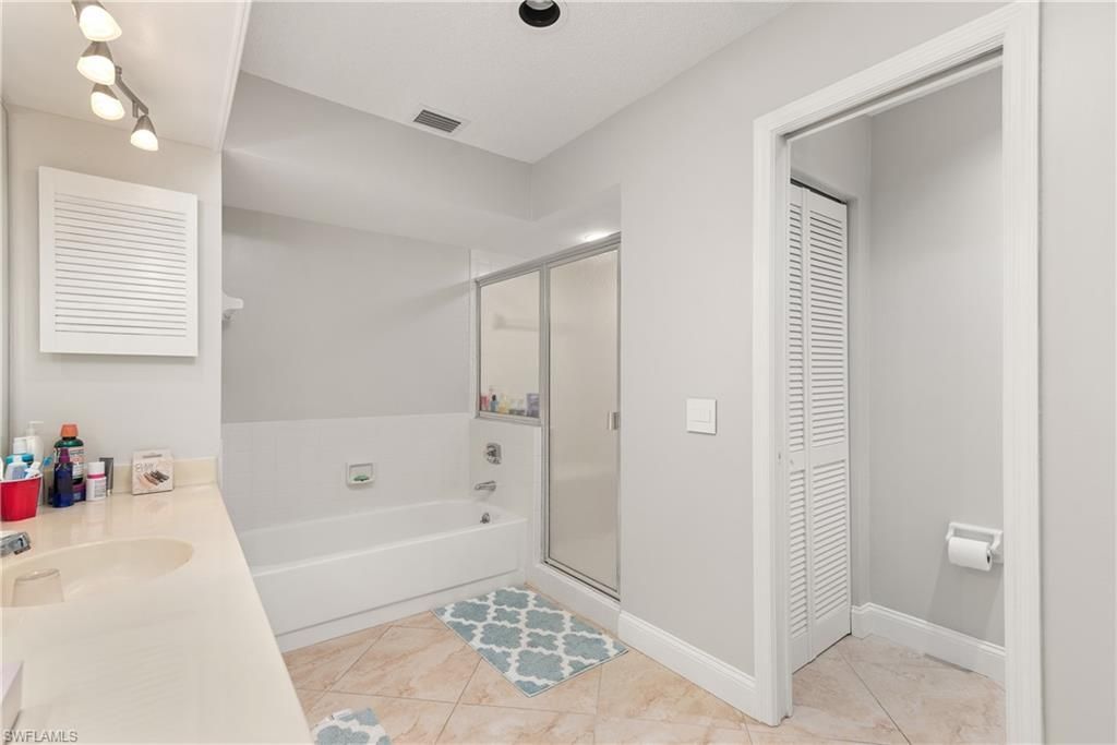 511 Club Side Dr , Unit 1-511, Naples, FL 34110 Photo