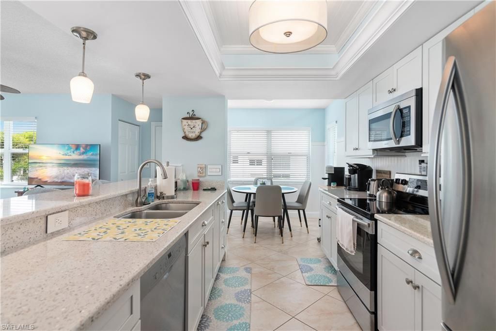 511 Club Side Dr , Unit 1-511, Naples, FL 34110 Photo