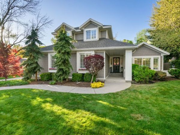 2631 E LOCKHART RD S, Holladay, UT 84117