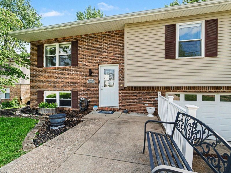 69 Goodridge Drive, Florence, KY 41042 Photo 2