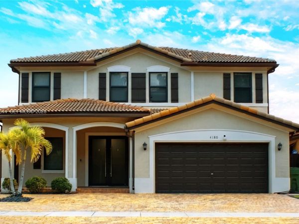 4180 NE 21st St , Homestead, FL 33033