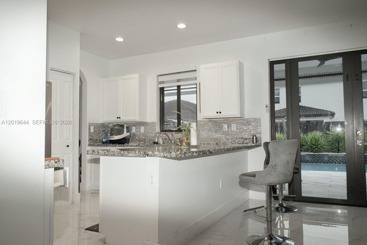 4180 NE 21st St , Homestead, FL 33033 Photo