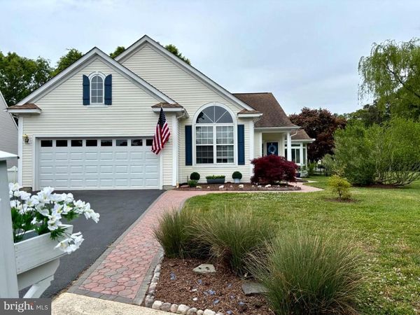 122 SELBOURNE COURT , REHOBOTH BEACH, DE 19971