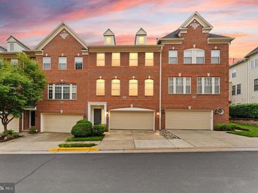 47779 SCOTSBOROUGH, STERLING, VA 20165
