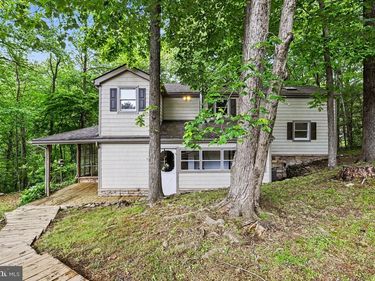 156 S OAK HEIGHTS TRAIL , DELTA, PA 17314