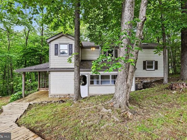 156 S OAK HEIGHTS TRAIL , DELTA, PA 17314