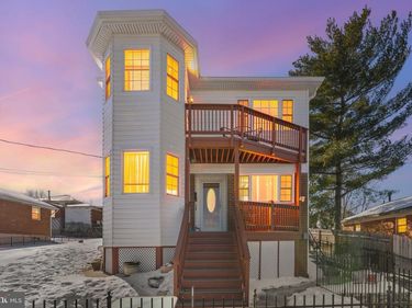 2218 S MONROE STREET , ARLINGTON, VA 22206
