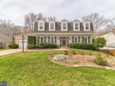 8606 ETTA DRIVE , SPRINGFIELD, VA 22152