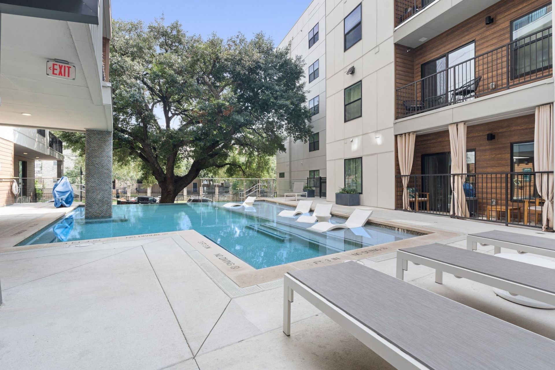 2500 Longview St, Unit 116, Austin, TX 78705 Main Photo