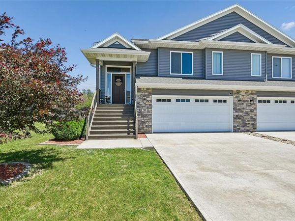 710 Brook Ridge Avenue , North Liberty, IA 52317