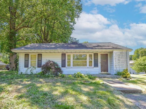 6814 Osage Drive, Belleville, IL 62223