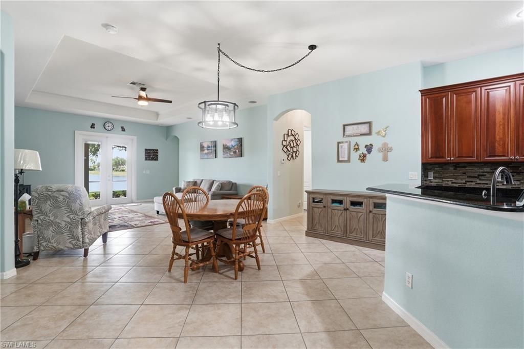 1121 Amber Lake Ct, Cape Coral, FL 33909 Photo
