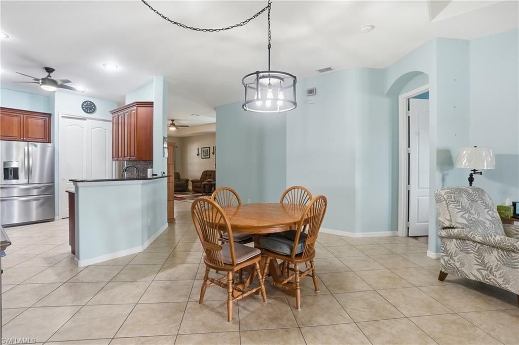 1121 Amber Lake Ct, Cape Coral, FL 33909 Photo