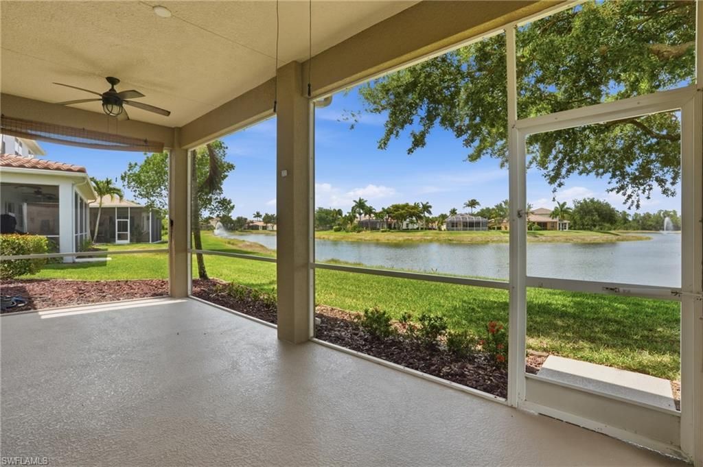1121 Amber Lake Ct, Cape Coral, FL 33909 Photo