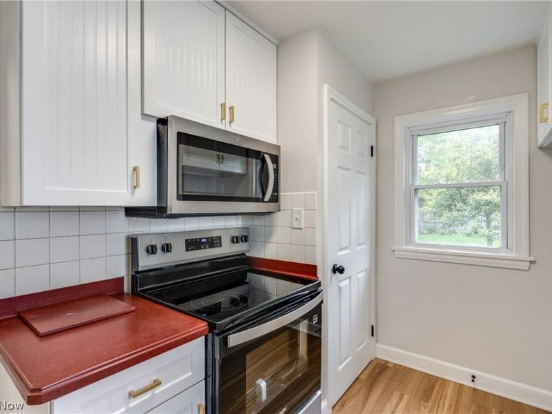 136 36th Street NE, Canton, OH 44714 Photo 3