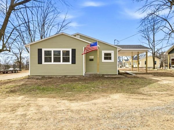 517 Myrtle Street , Monett, MO 65708